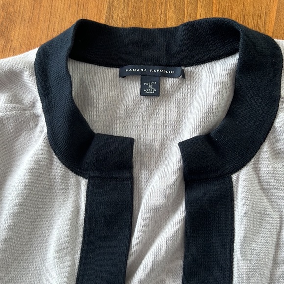Banana Republic Cardigan - Picture 2 of 7